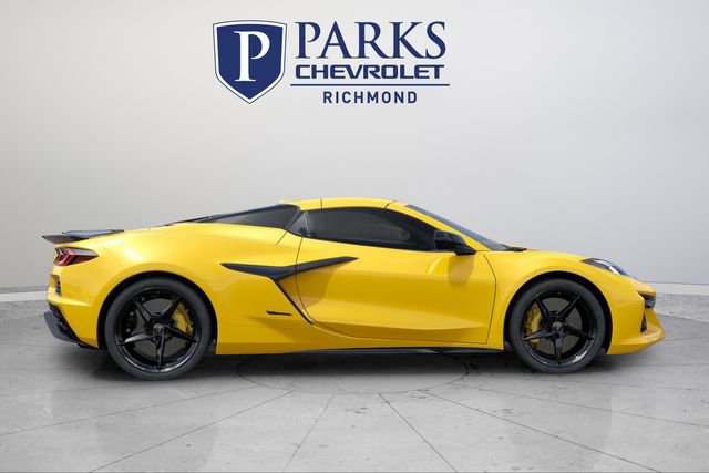 2025 Chevrolet Corvette E-Ray 2LZ photo 5