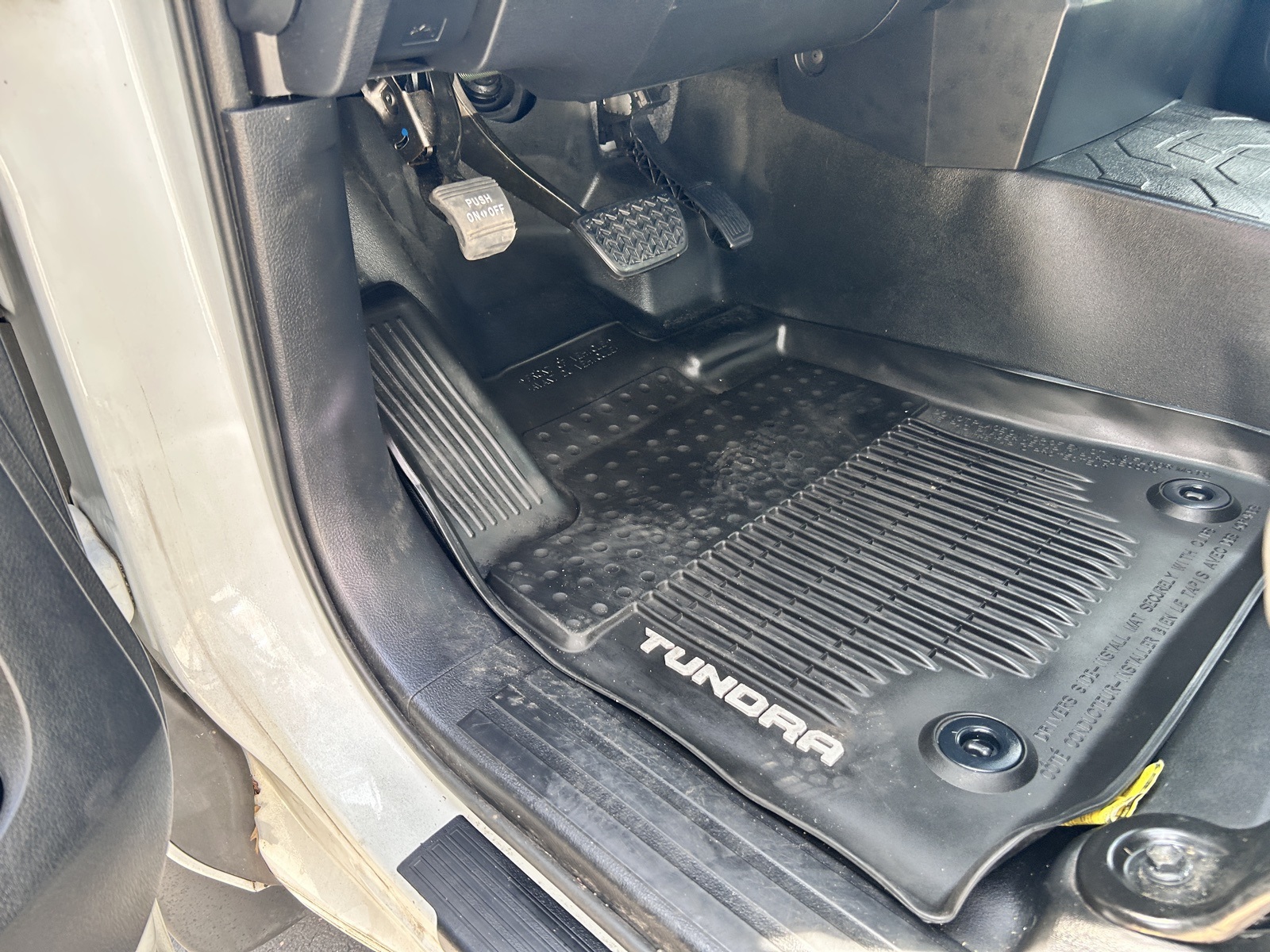 2019 Toyota Tundra SR Double Cab photo 18
