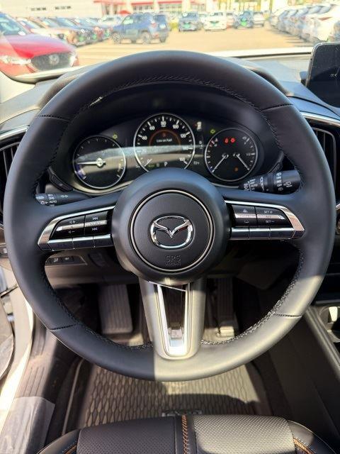 2025 Mazda CX-50 Premium Plus photo 8