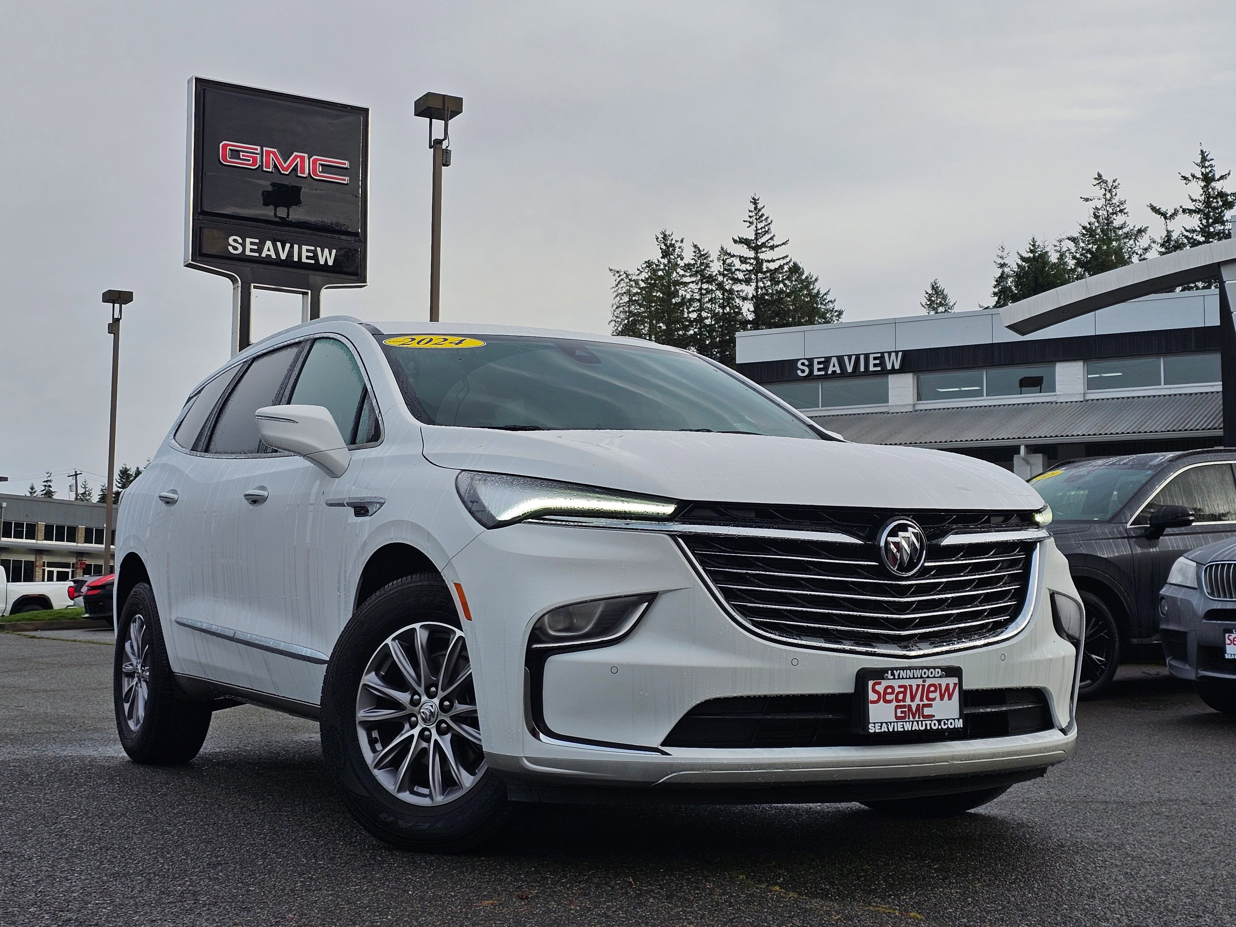 2024 Buick Enclave Essence's photo