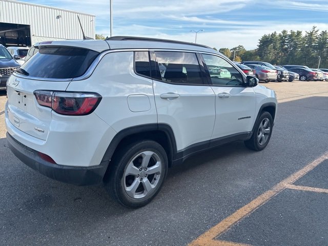 2019 Jeep Compass Latitude photo 2