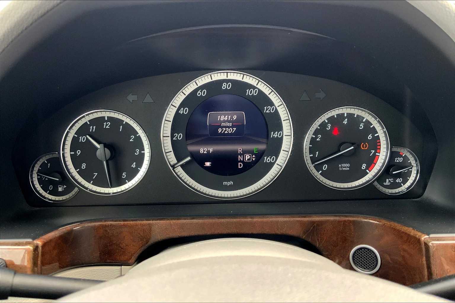 2013 Mercedes Benz E 350 photo 22