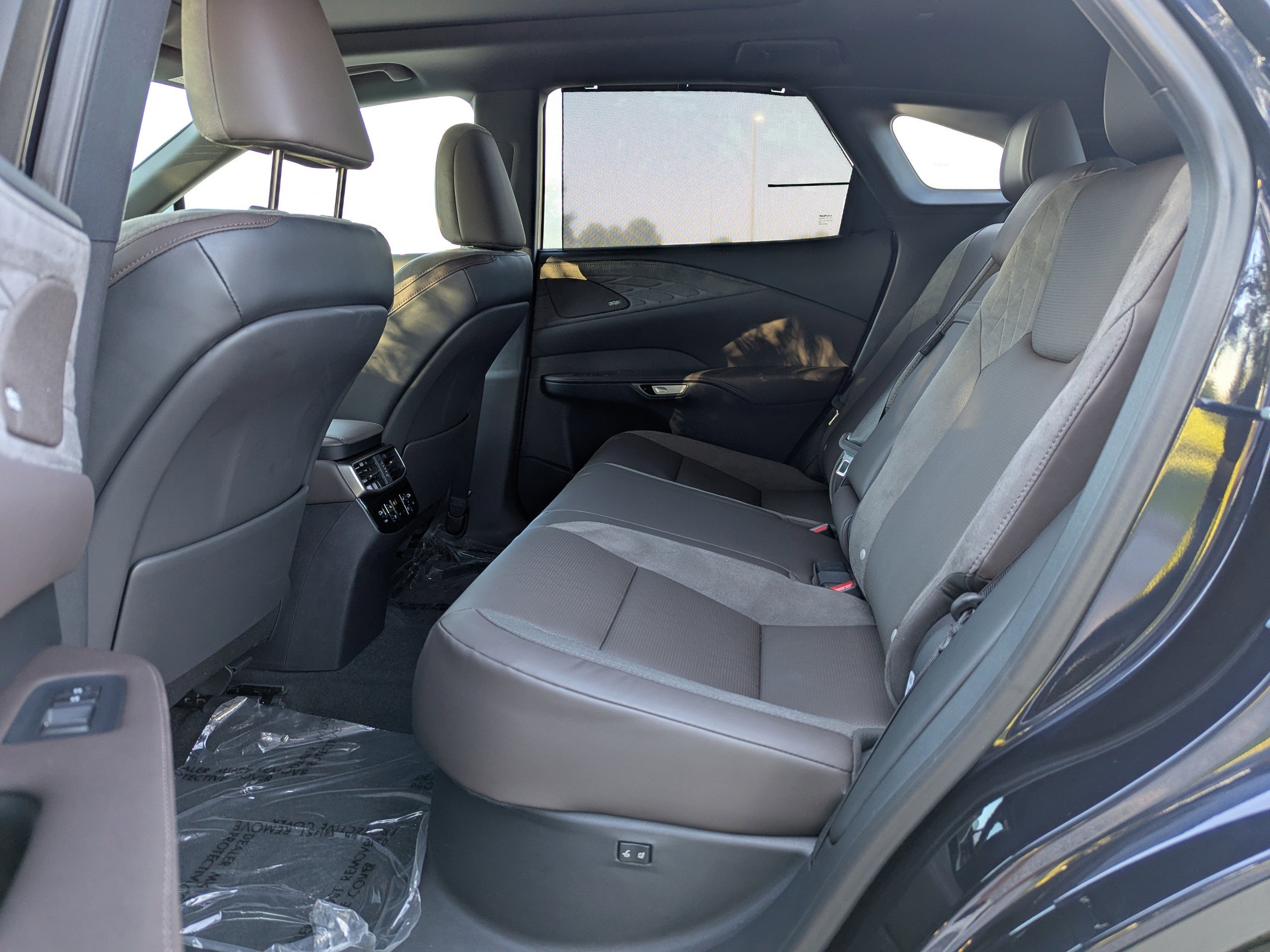 2024 Lexus RX 350 Luxury photo 10