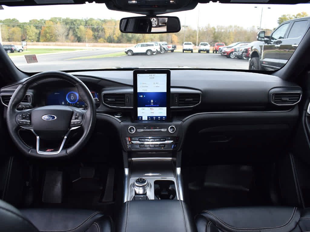 2020 Ford Explorer ST photo 4