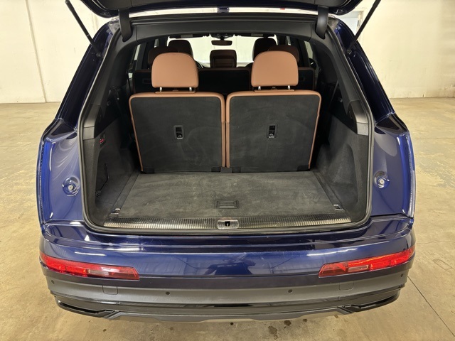 2022 Audi Q7 55 Premium Plus photo 21