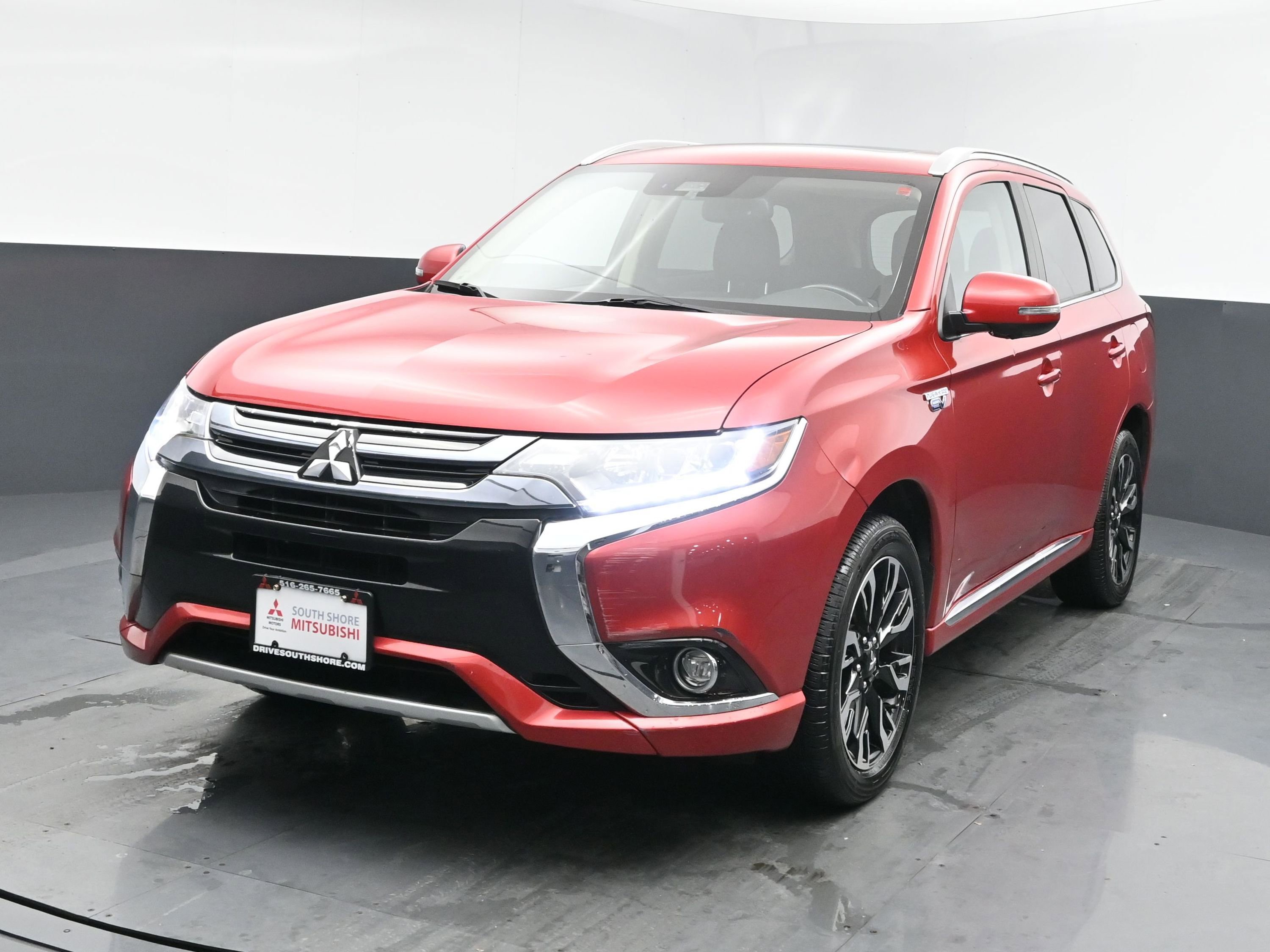 2018 Mitsubishi Outlander GT's photo