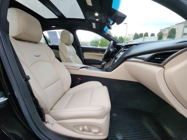 2017 Cadillac CTS Luxury photo 23