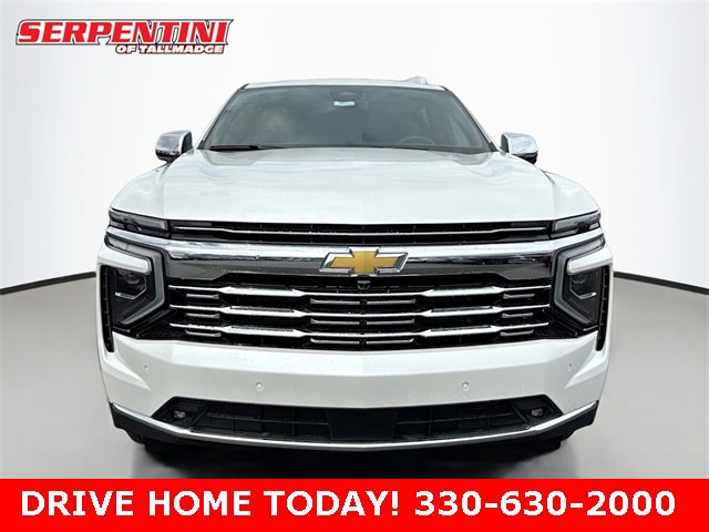 2025 Chevrolet Suburban Premier photo 2