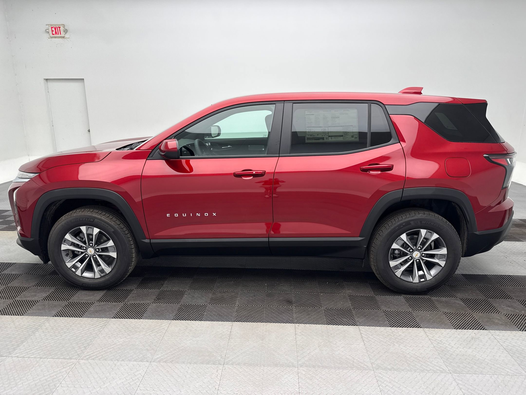 2026 Chevrolet Equinox LT photo 2