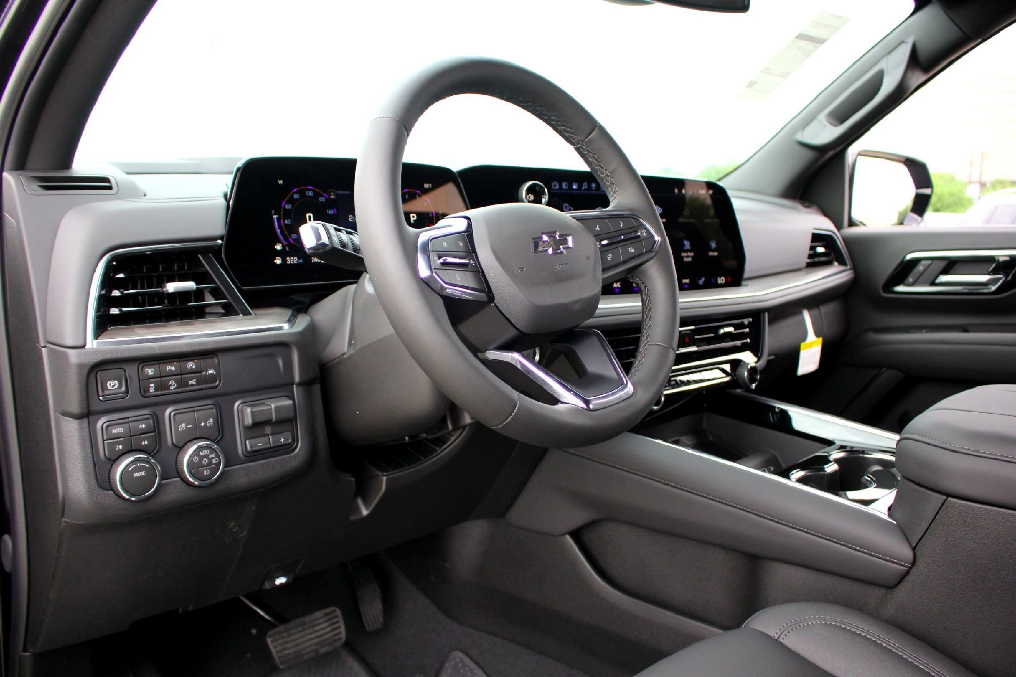 2025 Chevrolet Tahoe Z71 photo 6