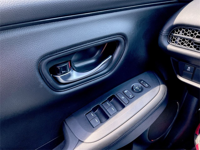 2024 Honda HR-V LX photo 6