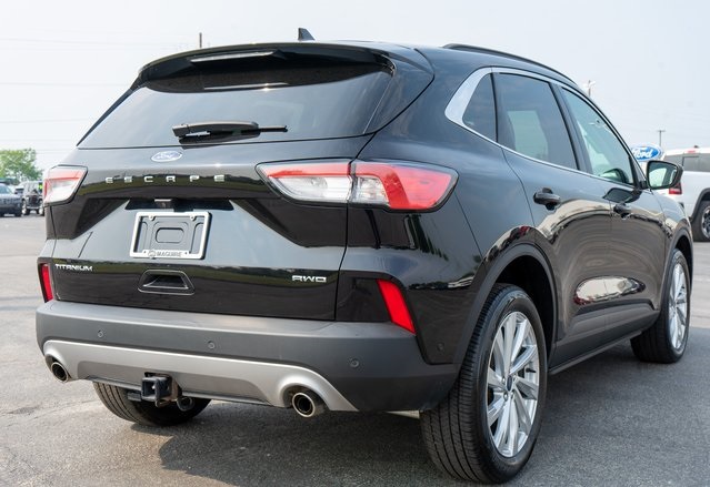2021 Ford Escape Titanium photo 5