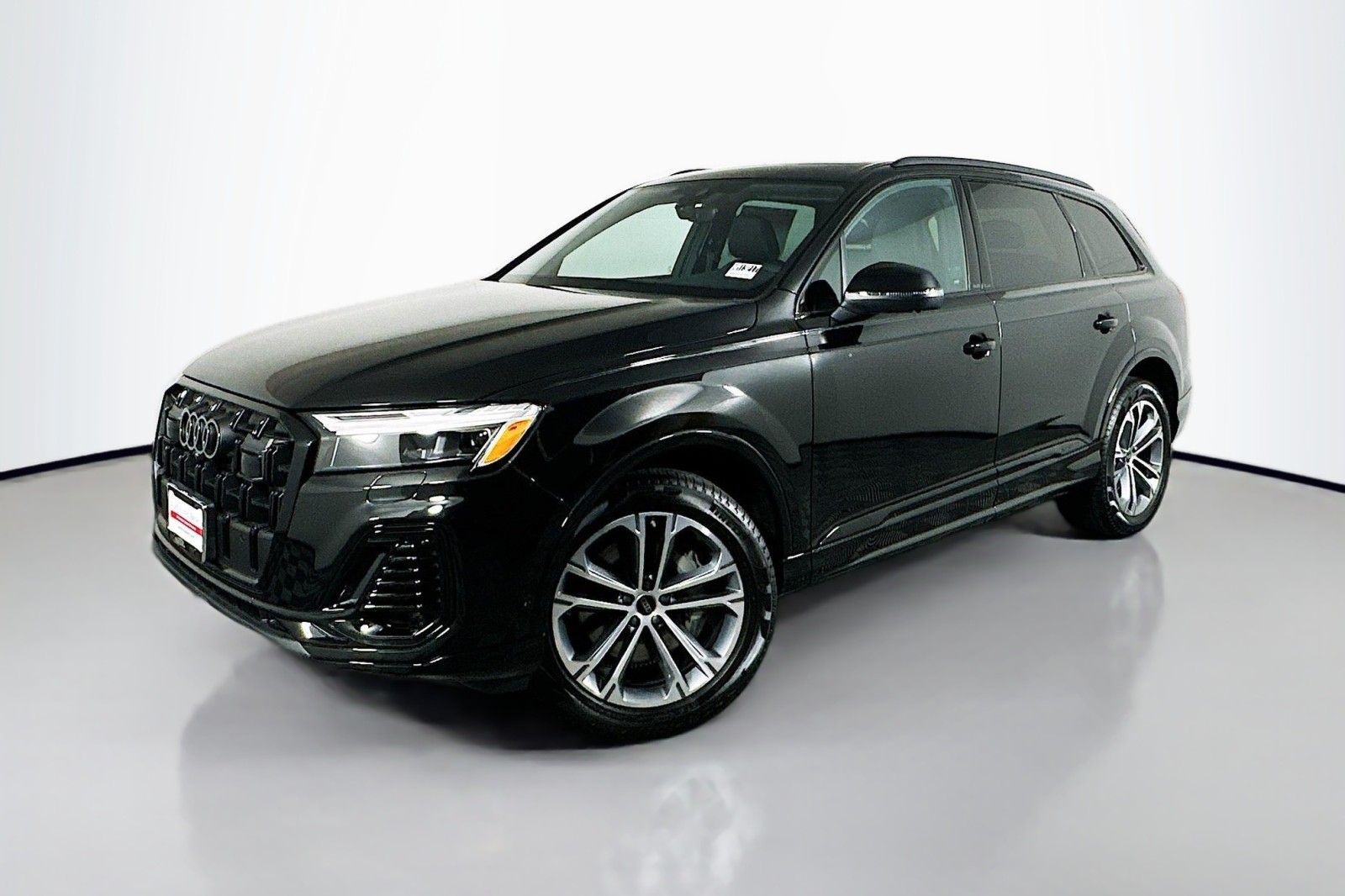 2026 Audi Q7 Premium's photo
