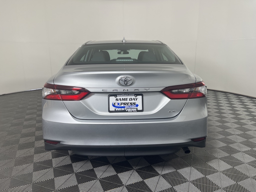 2023 Toyota Camry LE photo 20