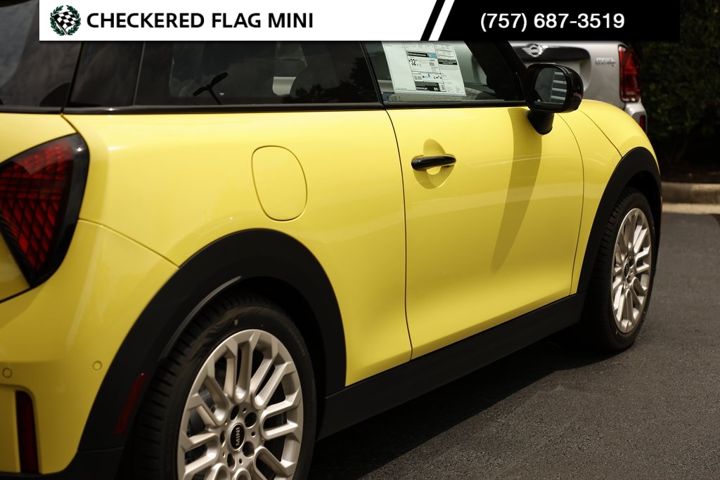 2025 Mini Cooper S Iconic photo 8