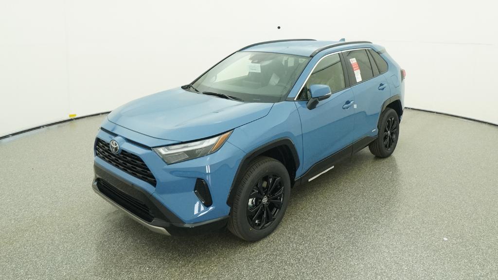 2025 Toyota RAV4 SE's photo