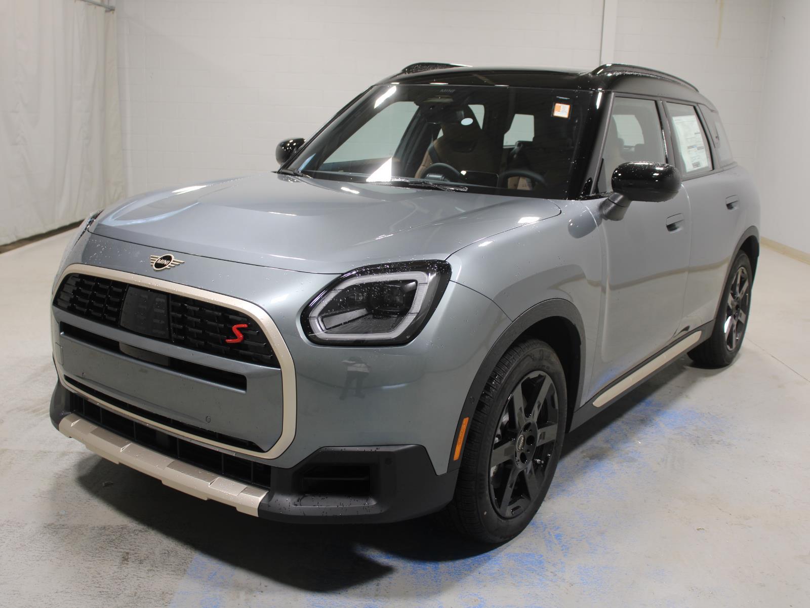 2026 MINI Countryman S's photo