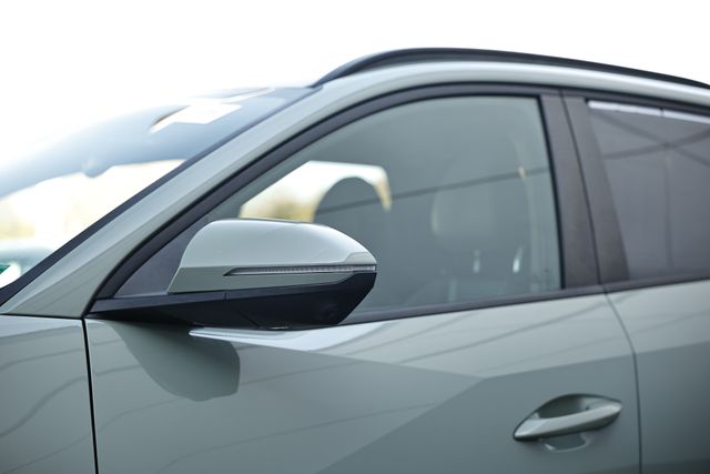 2022 Hyundai Santa Cruz Limited photo 3