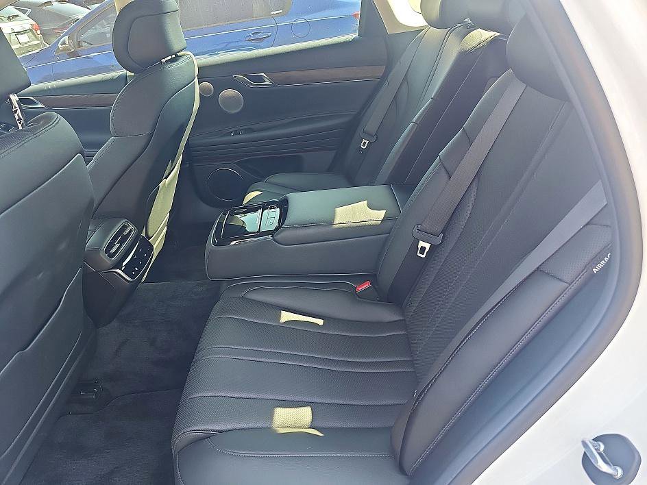 2025 Genesis G80 2.5T Advanced photo 30