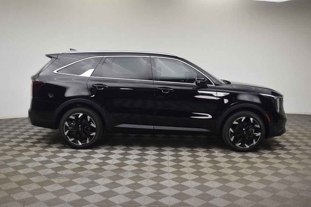 2025 Kia Sorento EX photo 9