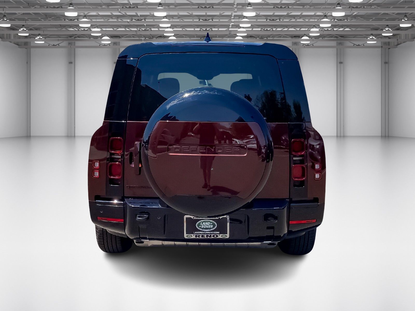 2024 Land Rover Defender 130 X-Dynamic SE photo 4