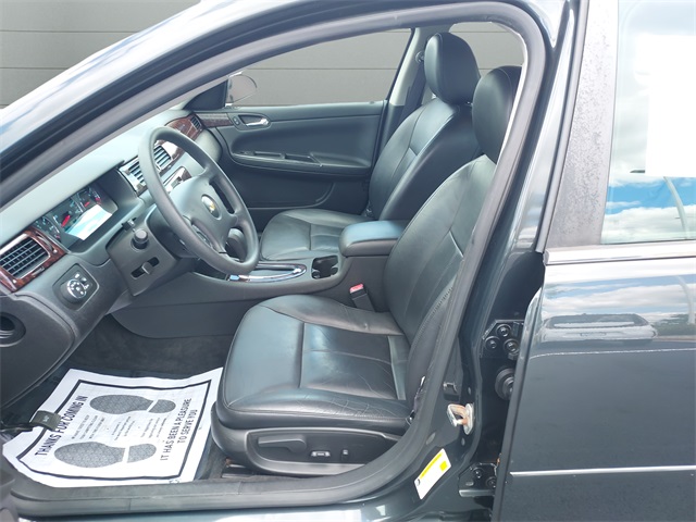 2016 Chevrolet Impala Limited LTZ Fleet photo 9