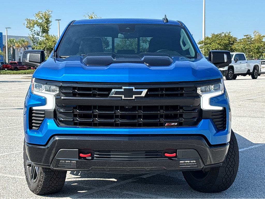 2023 Chevrolet Silverado 1500 LT Trail Boss photo 2