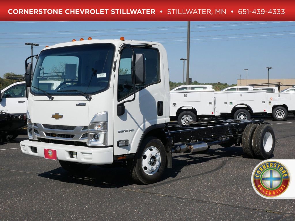 2025 Chevrolet Low Cab Forward Base's photo