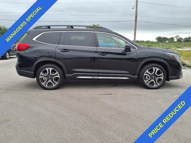2023 Subaru Ascent Limited photo 3