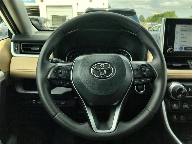 2025 Toyota RAV4 XLE Premium photo 6