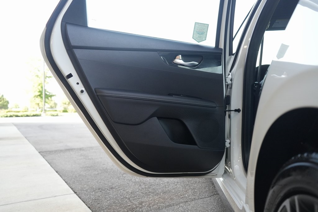 2023 Kia Forte GT-Line photo 33