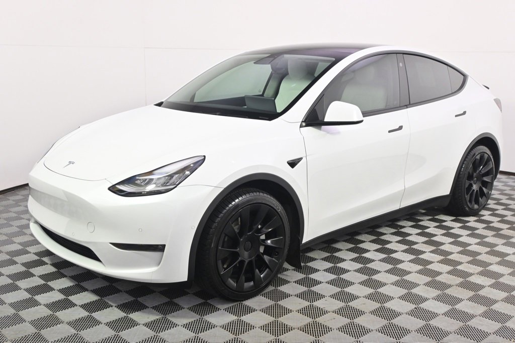 Used 2021 Tesla Model Y Long Range with VIN 5YJYGAEEXMF294071 for sale in Minneapolis, Minnesota