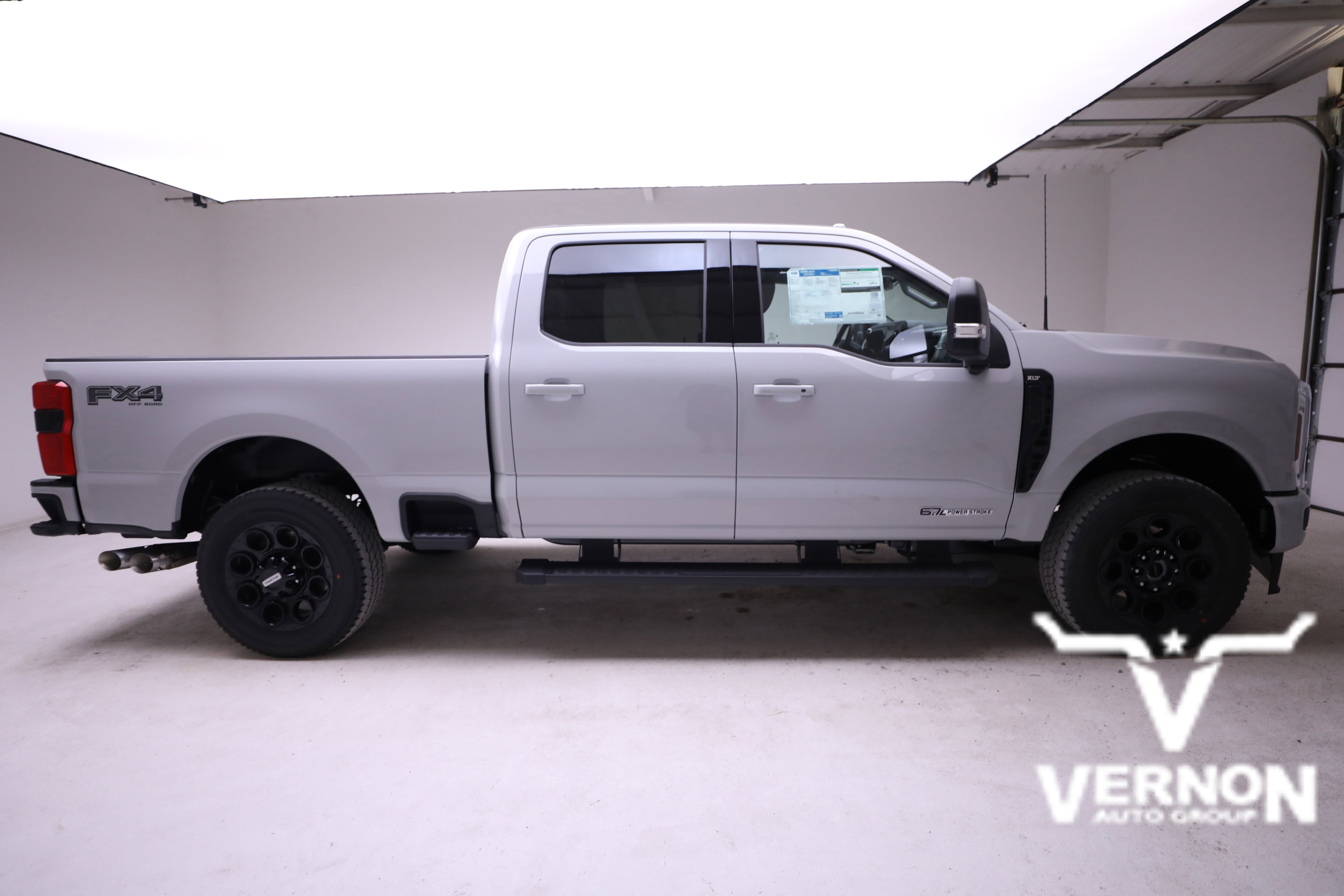 2026 Ford F-250 XLT FX4 photo 3