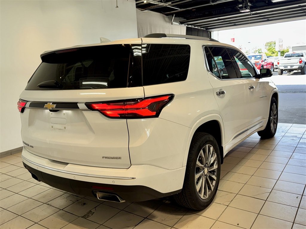 2022 Chevrolet Traverse Premier photo 4