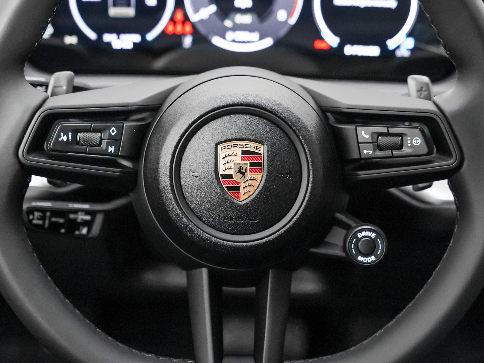 2025 Porsche Cayenne E-Hybrid photo 17