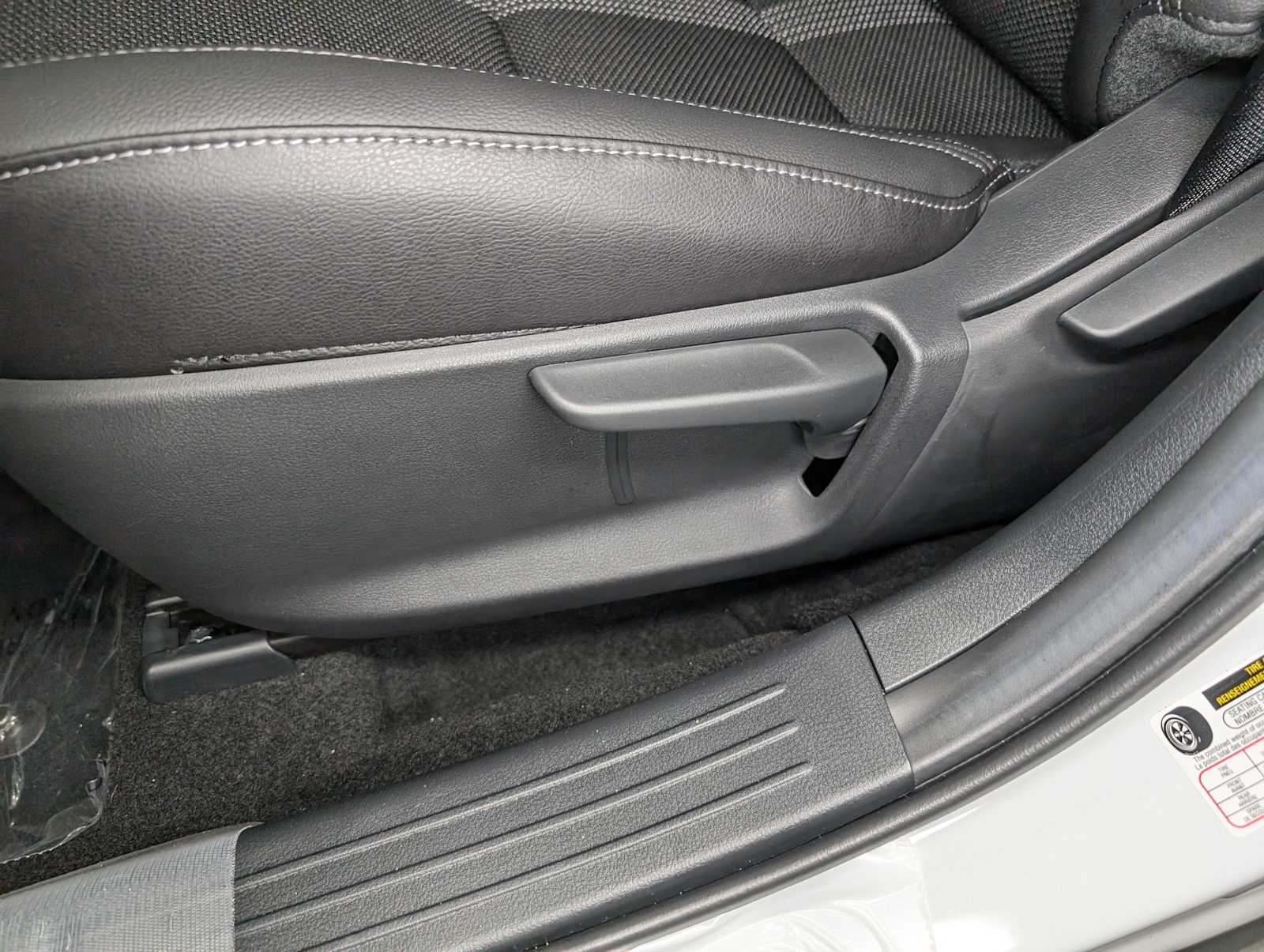 2025 Mazda CX-50 2.5 Select photo 27