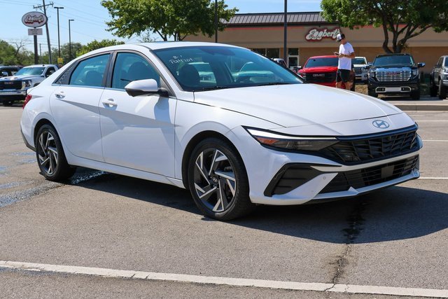 2024 Hyundai Elantra