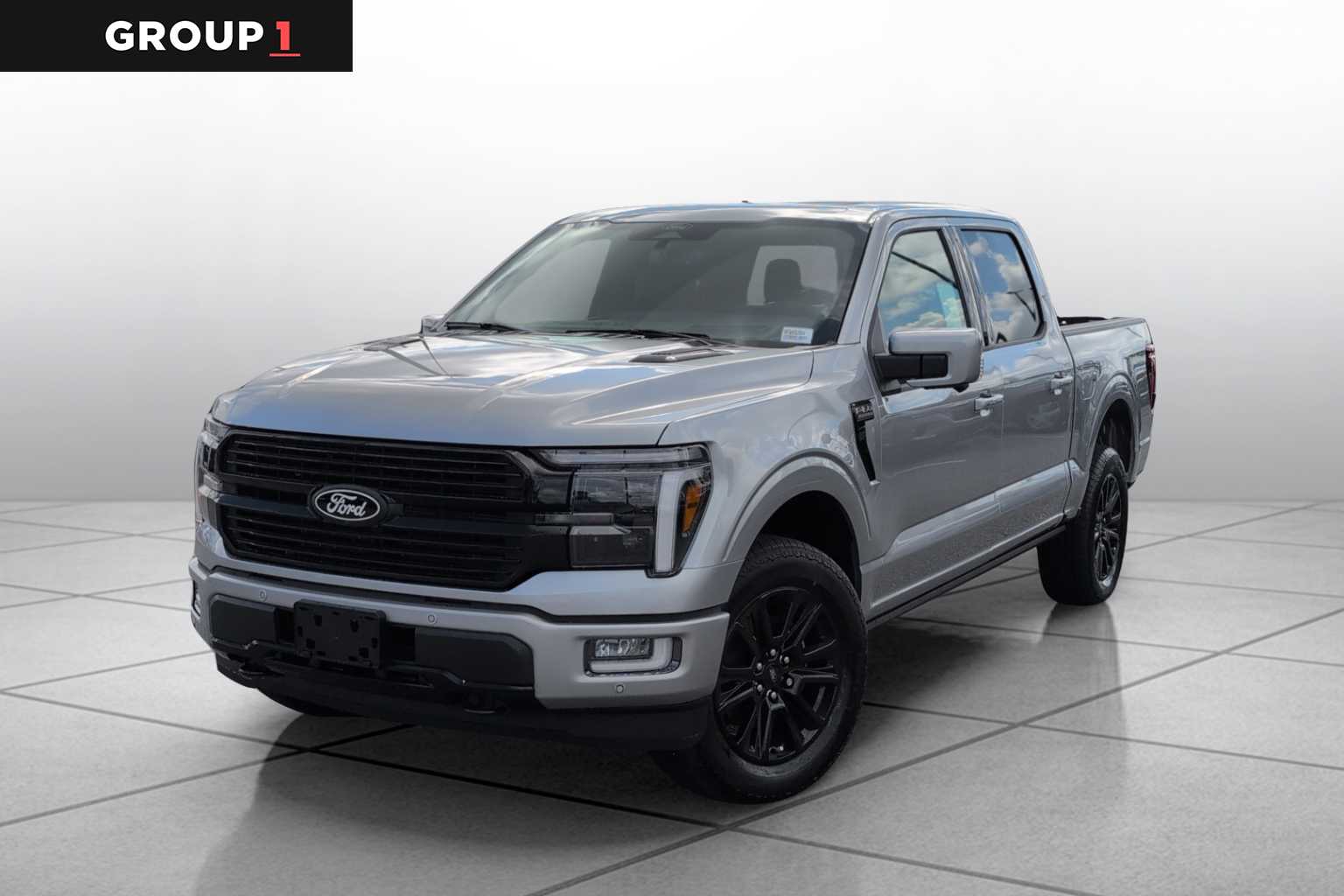 2025 Ford F-150 Platinum's photo