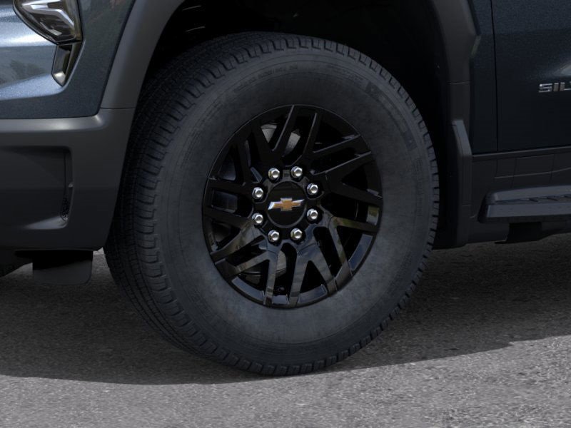 2026 Chevrolet Silverado EV LT photo 9