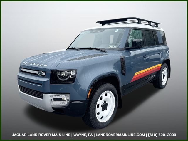 2025 Land Rover Defender S's photo