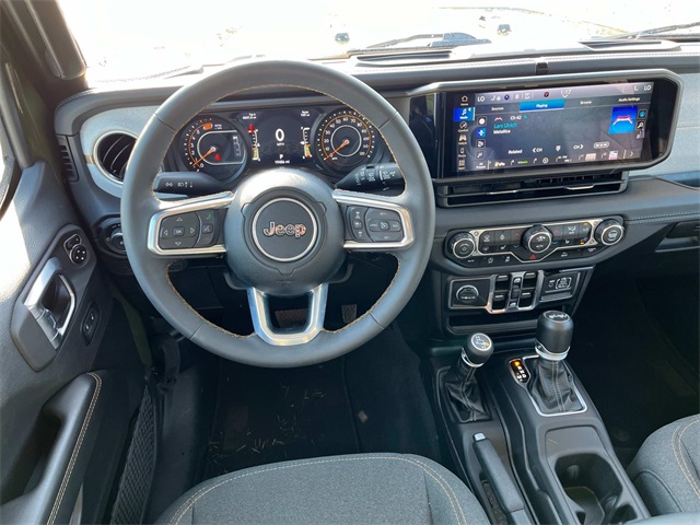 2024 Jeep Wrangler Sahara photo 11