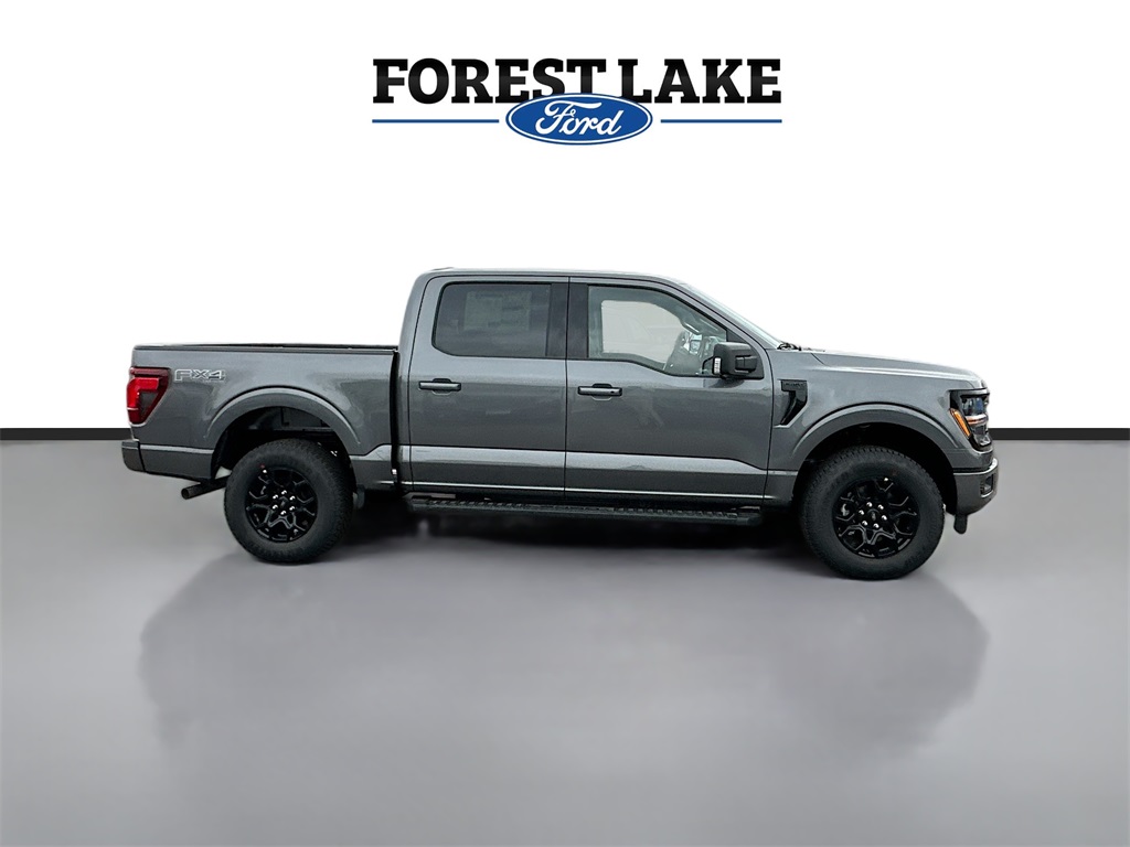 2025 Ford F-150 XLT photo 2