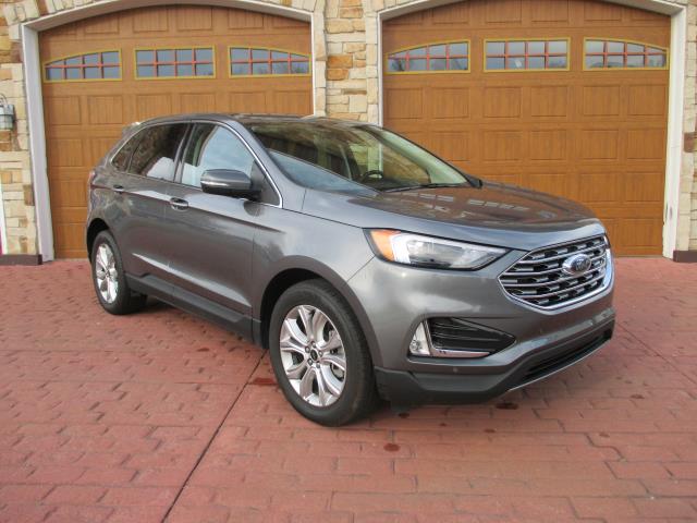 2024 Ford Edge Titanium's photo