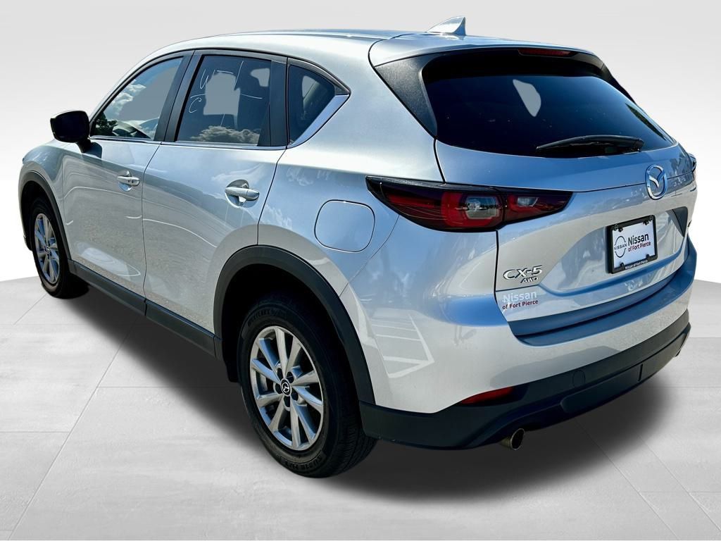 2023 Mazda CX-5 2.5 S Preferred photo 4