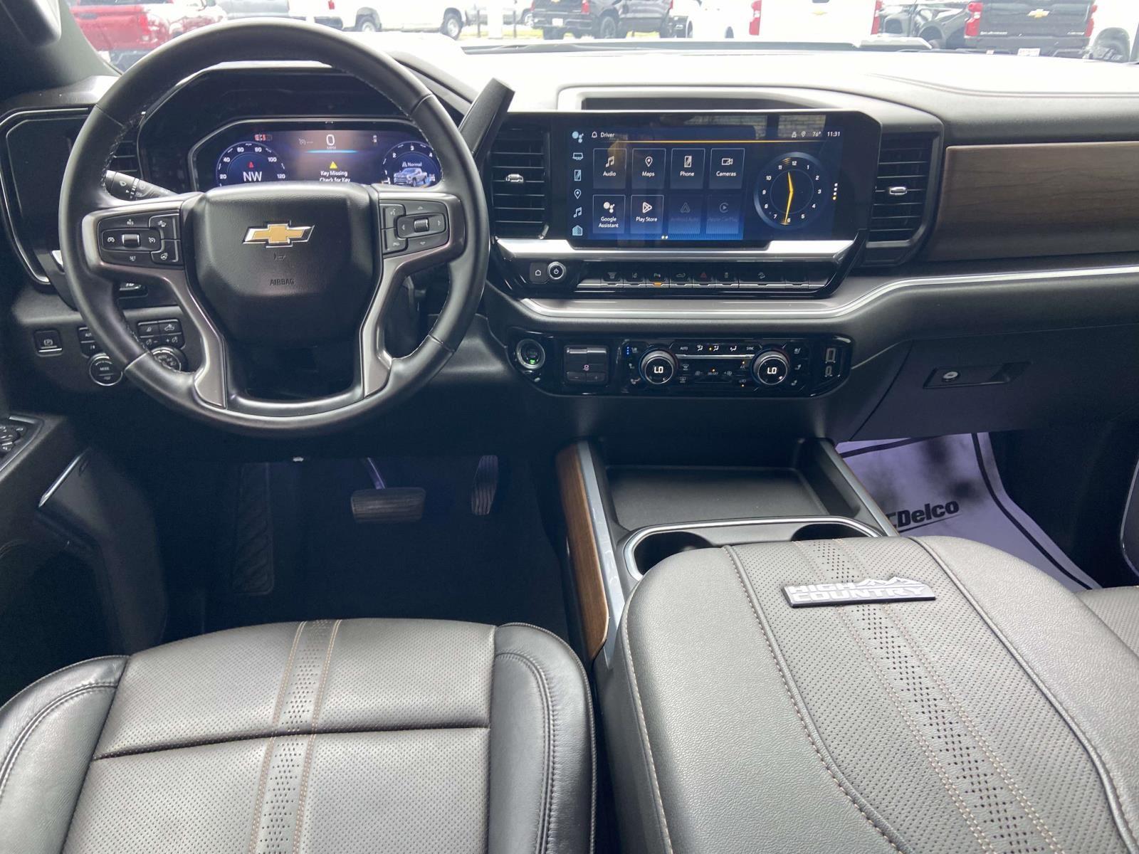 2024 Chevrolet Silverado 3500HD High Country photo 2