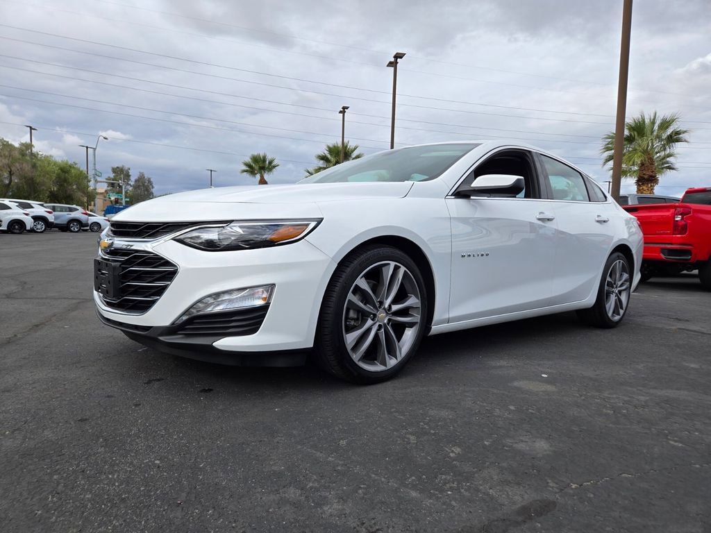 2023 Chevrolet Malibu 1LT photo 2
