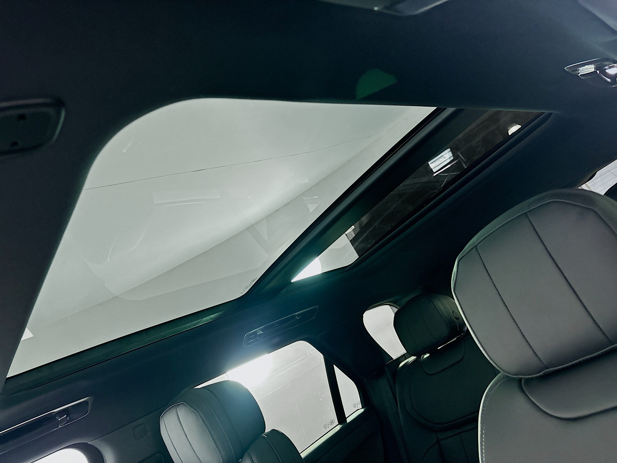 2025 Land Rover Range Rover Sport SE photo 14