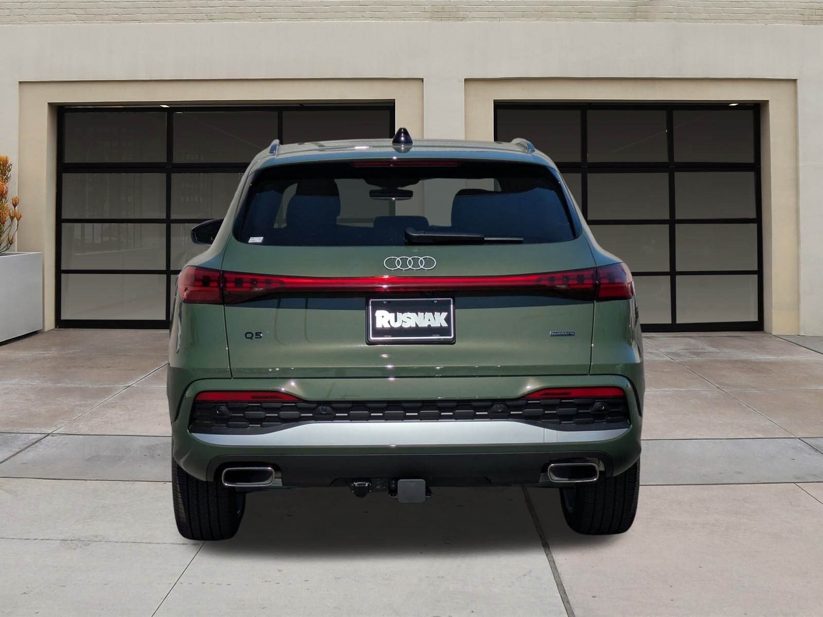 2025 Audi Q5 2.0T Premium Plus photo 3