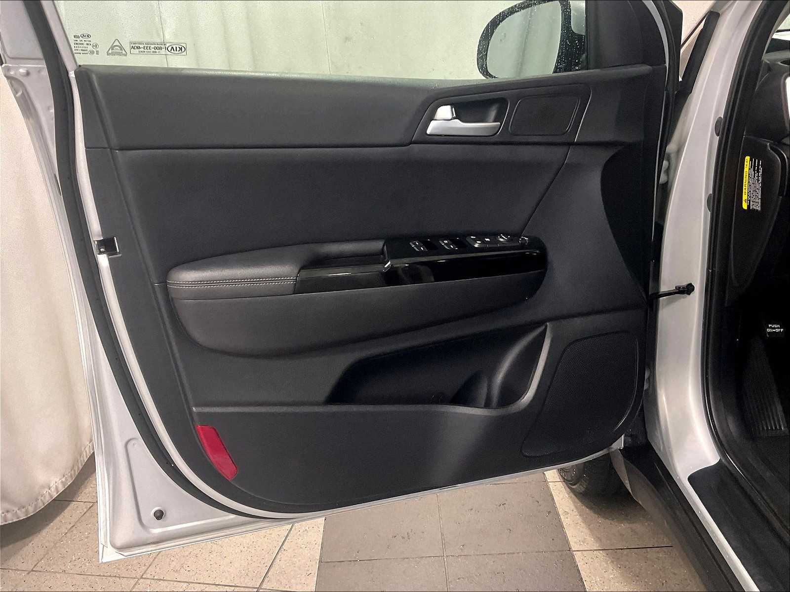2020 Kia Sportage EX photo 6