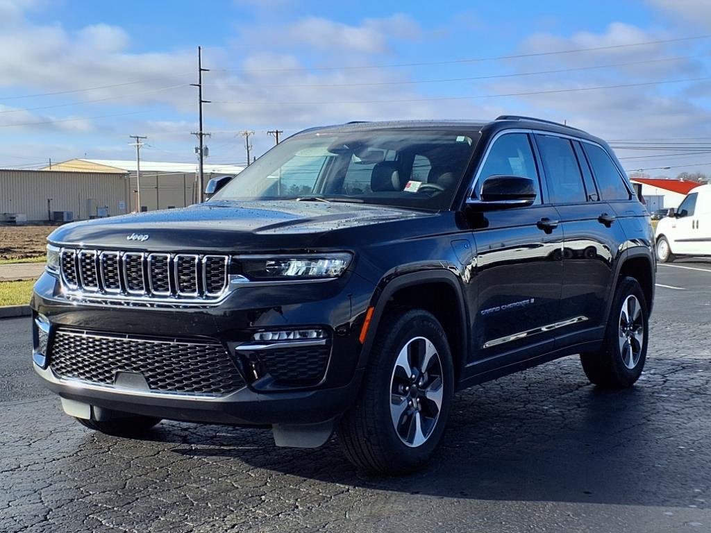 2024 Jeep Cherokee Limited 4xe photo 16